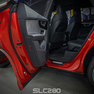 slc280_folienprinz_audi_q8_lippenrot-08