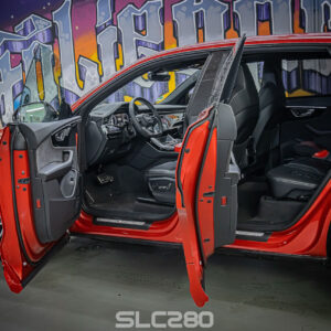 slc280_folienprinz_audi_q8_lippenrot-09