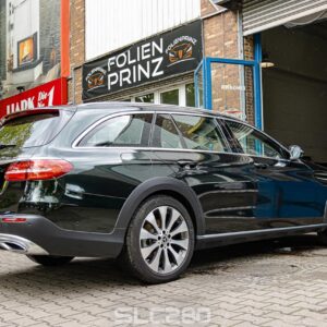 slc280_folienprinz_mercedes_eklasse_blackgreen-2