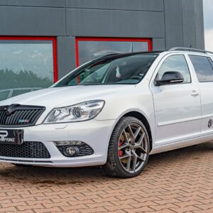 Fahrzeugfolierung Berlin Folienprinz Folie Futurewrap Gloss White Gold 08